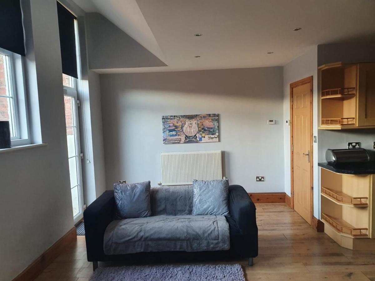 Spacious 2 Bed Appartment Next To Bae With Spa Bath Barrow-in-Furness Exterior photo